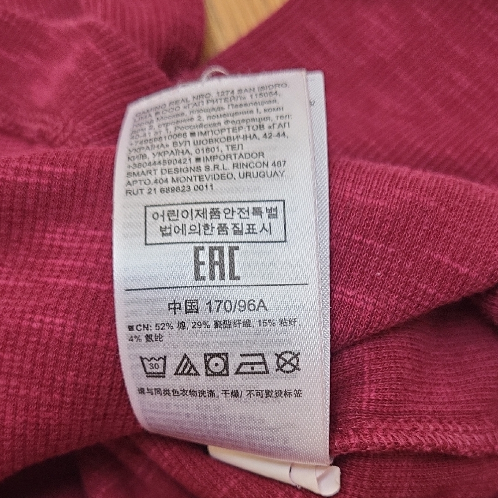 GAP Women's Burgundy Long Sleeve Top - Picture 5 of 5